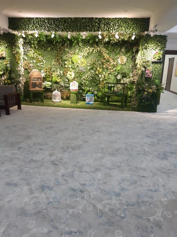 Zarafshan Grand Hotel Malik Buitenkant foto