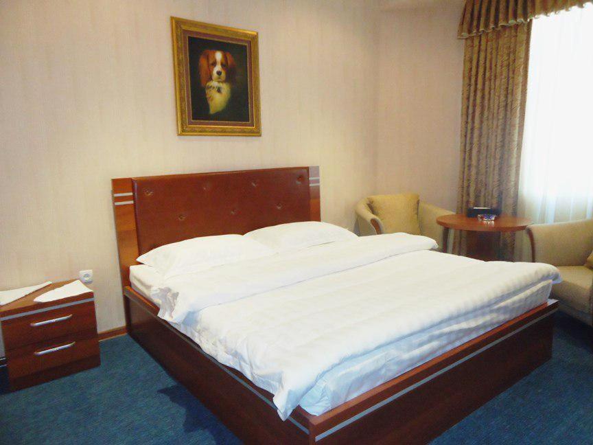 Zarafshan Grand Hotel Malik Buitenkant foto